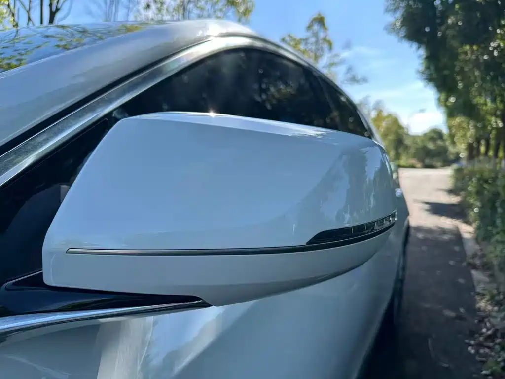Cadillac XTS — миниатюра 25
