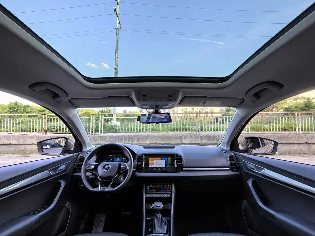 Skoda Karoq 2022 TSI280