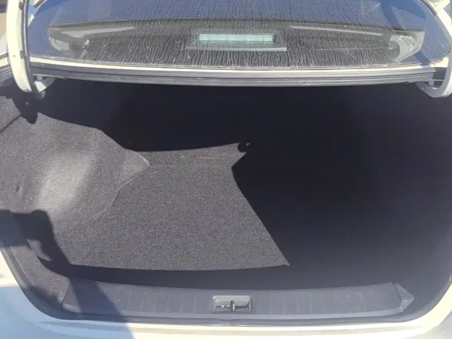 Nissan Sylphy — миниатюра 4
