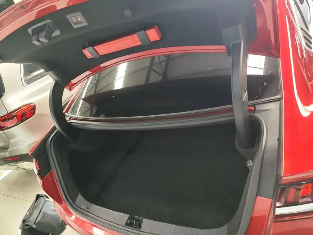BYD Han — миниатюра 19