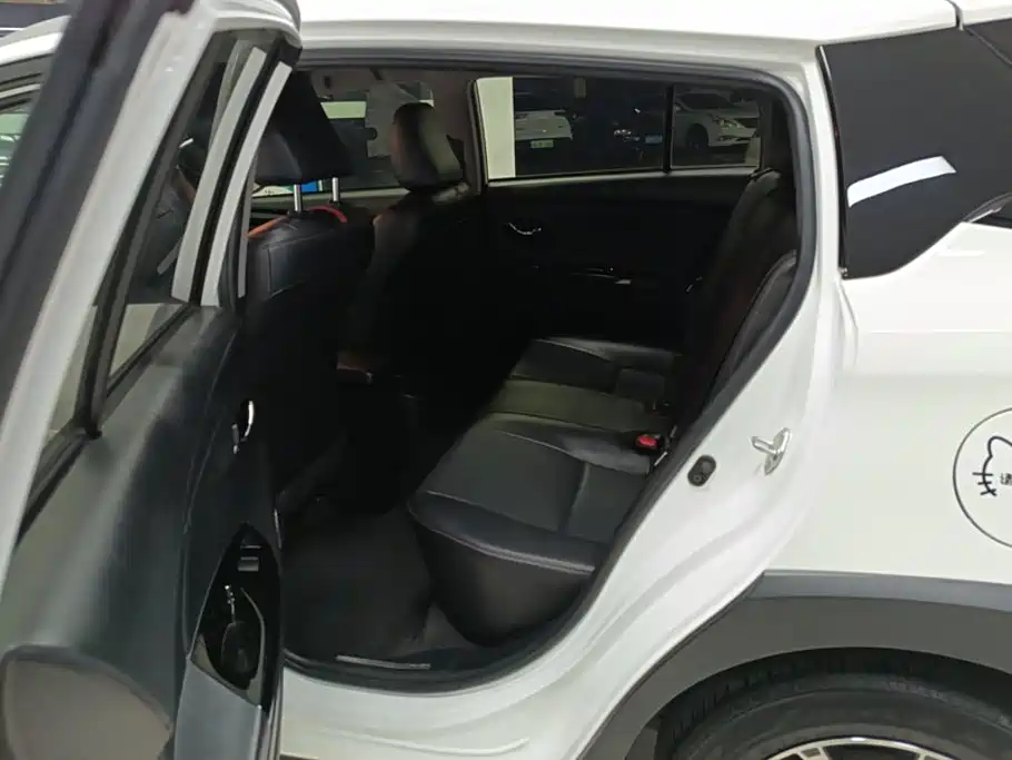 Toyota Yaris L — миниатюра 11