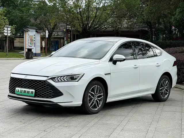 2023 BYD Qin
