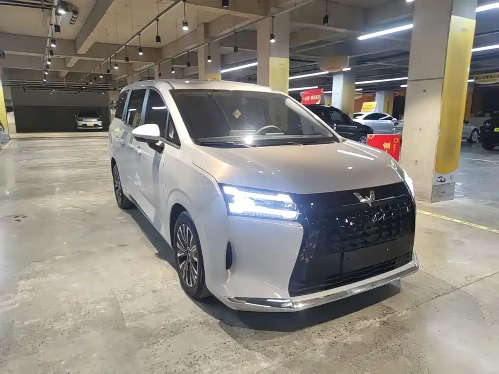 Wuling Xingguang 730 New Energy — миниатюра 4