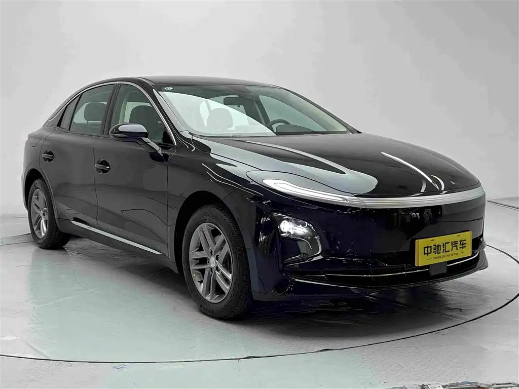 Hongqi E-QM5 2024 500km
