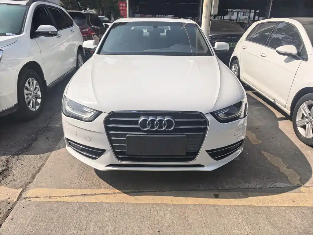 Audi A4L 2015 35 TFSI AT Comfort