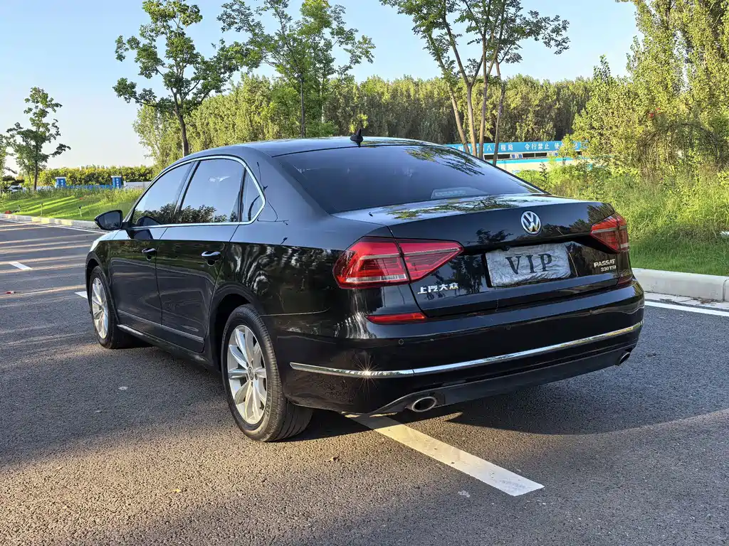 Volkswagen Passat — миниатюра 18