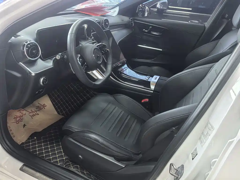 Mercedes-Benz C-Class — миниатюра 4