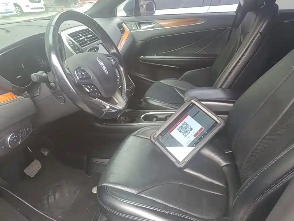 Lincoln MKC — миниатюра 15