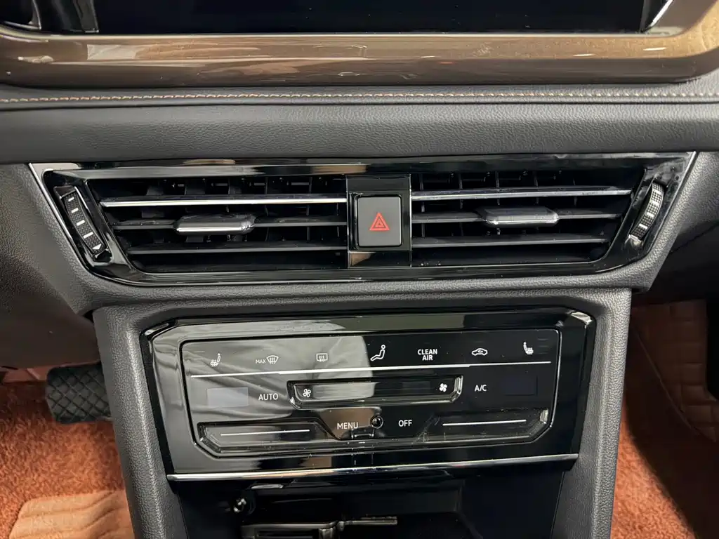 Volkswagen Tharu — миниатюра 6