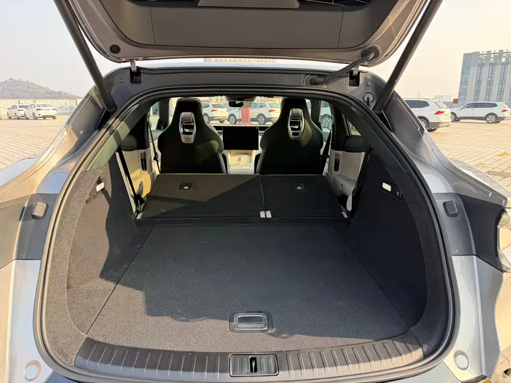 XIAOMI CAR XIAOMI YU7