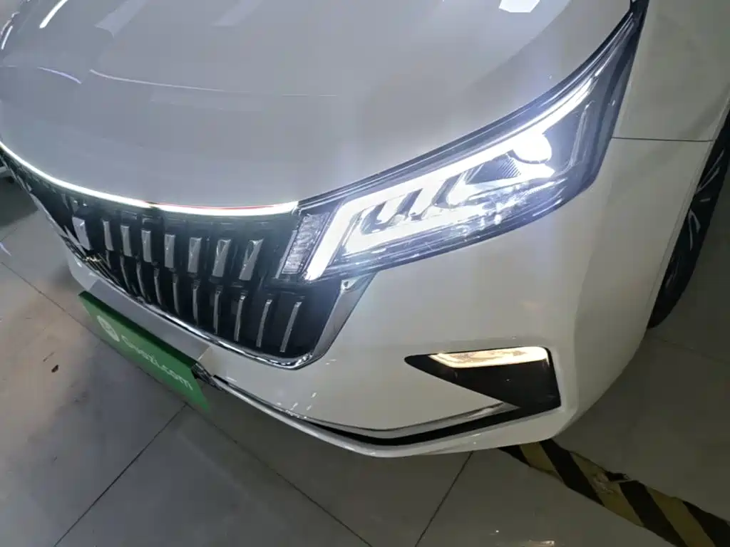 Wuling Jiachen — миниатюра 24