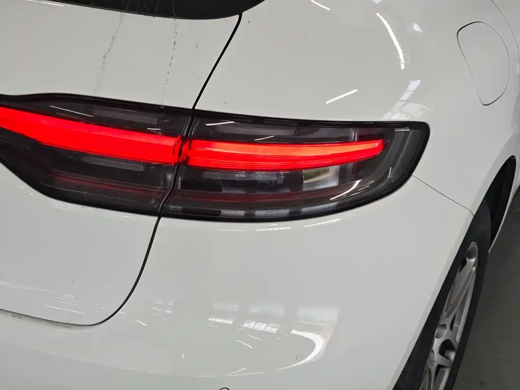 Porsche Macan — миниатюра 18