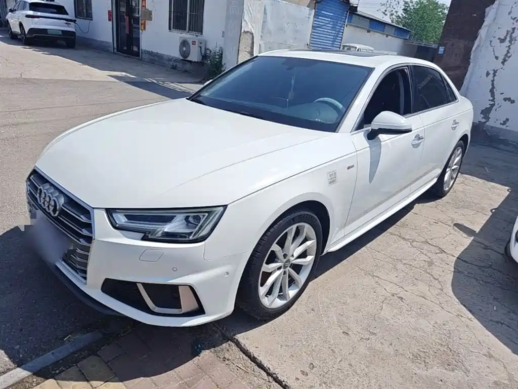 Audi A4L 2019