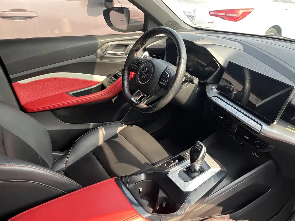 MG MG5 — миниатюра 6