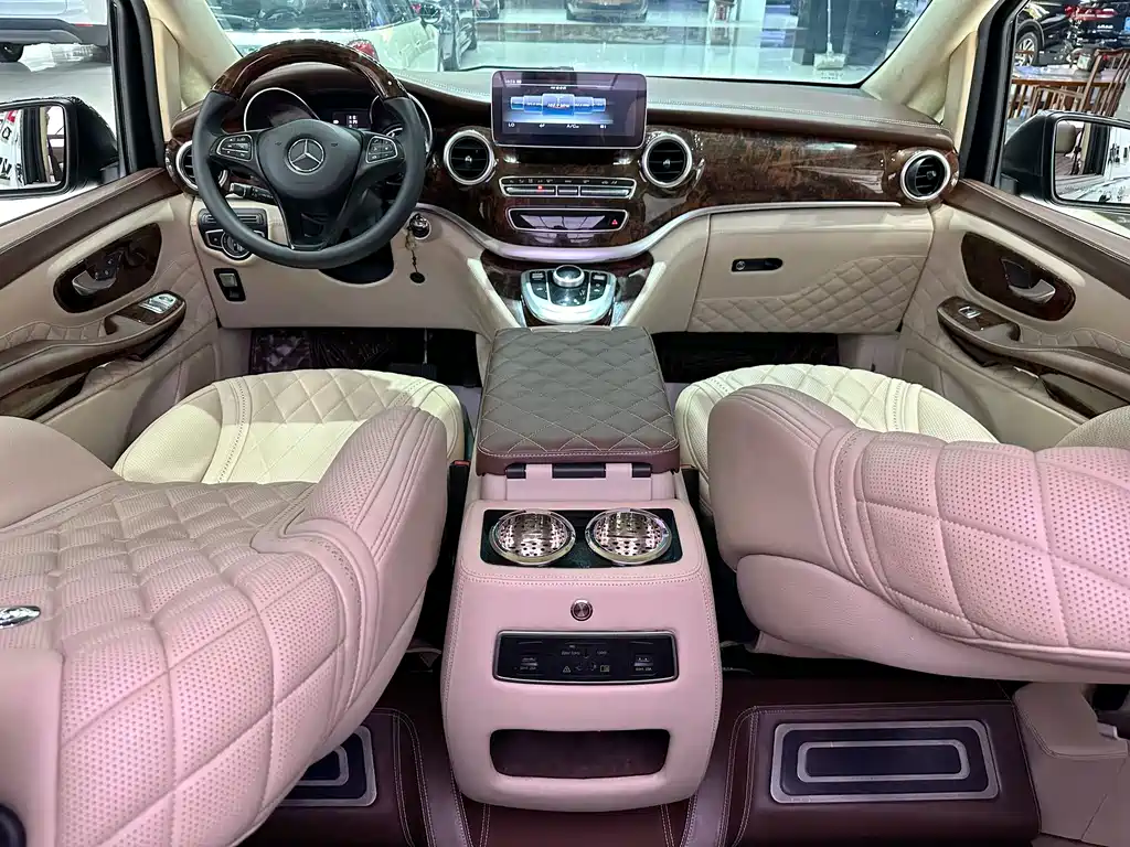 Mercedes-Benz V-Class (Import) — миниатюра 9