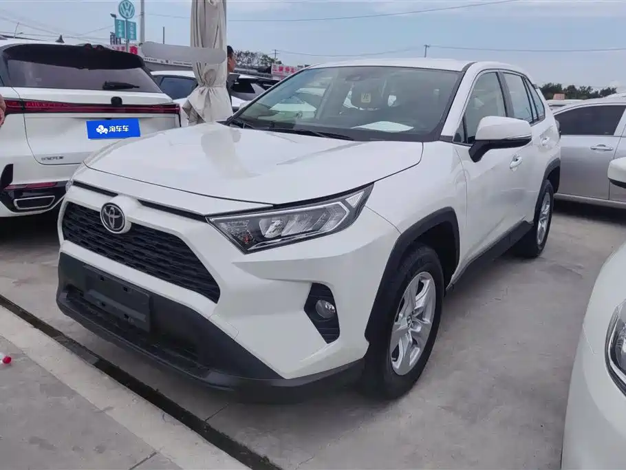 Toyota RAV4 2021