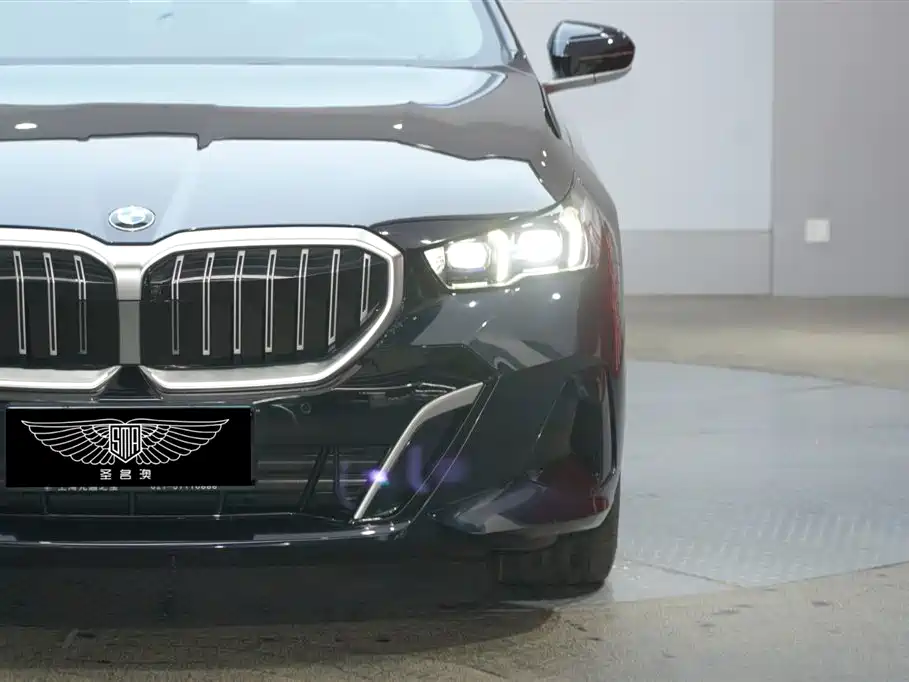 BMW 5 Series 5 2025 530Li Premium M Sport