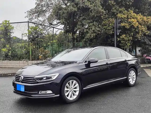 VOLKSWAGEN MAGOTAN 2018