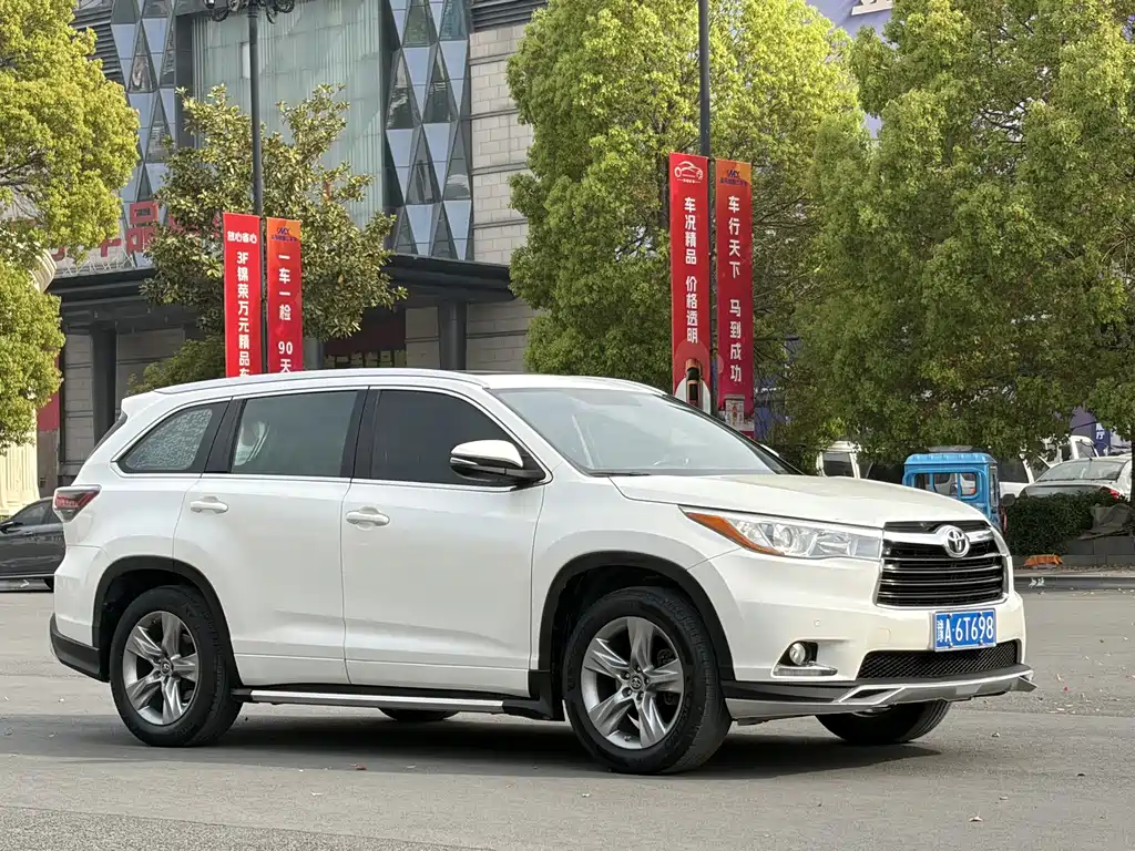 Toyota Highlander — миниатюра 3