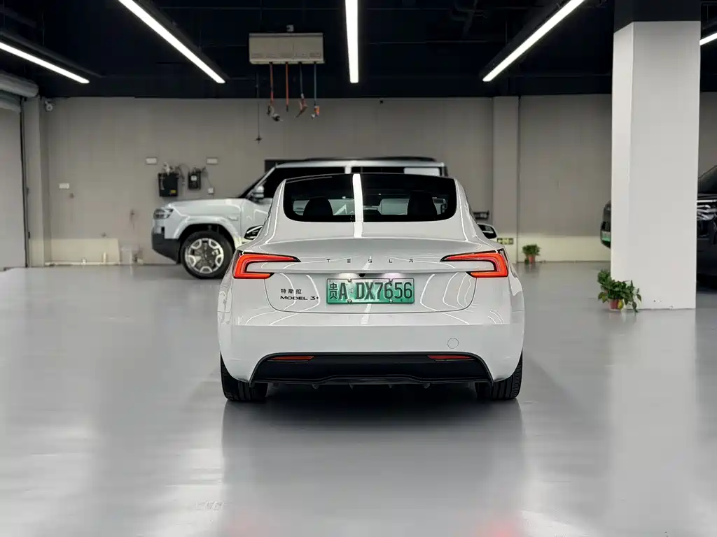 Tesla Model 3 — фотографии объявления, Фото 10
