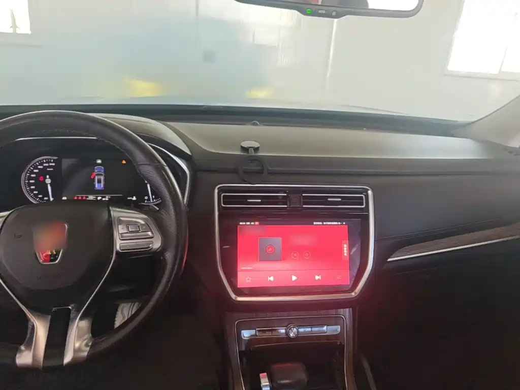 Roewe RX8 — миниатюра 10