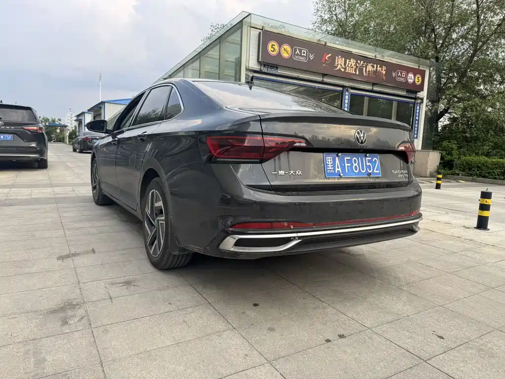 Volkswagen Sagitar 2023 280TSI DSG Lite