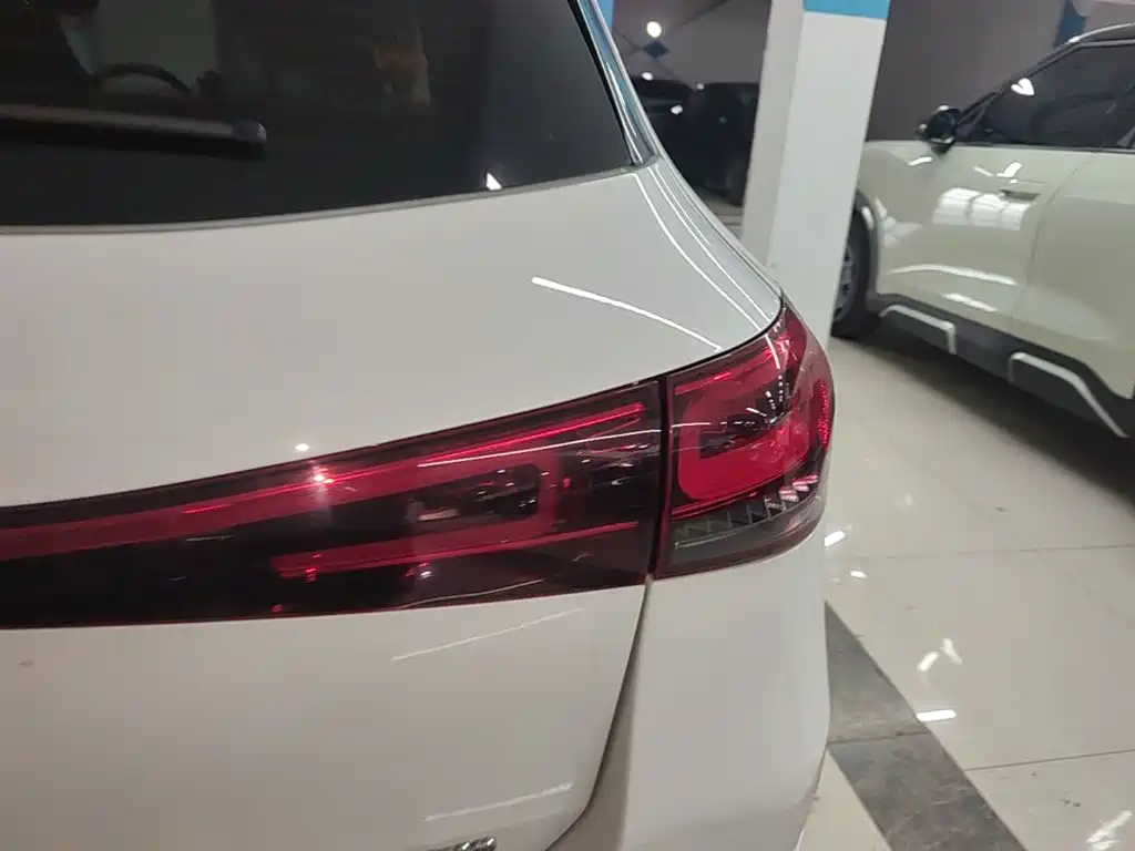 Mercedes-Benz EQA — миниатюра 8