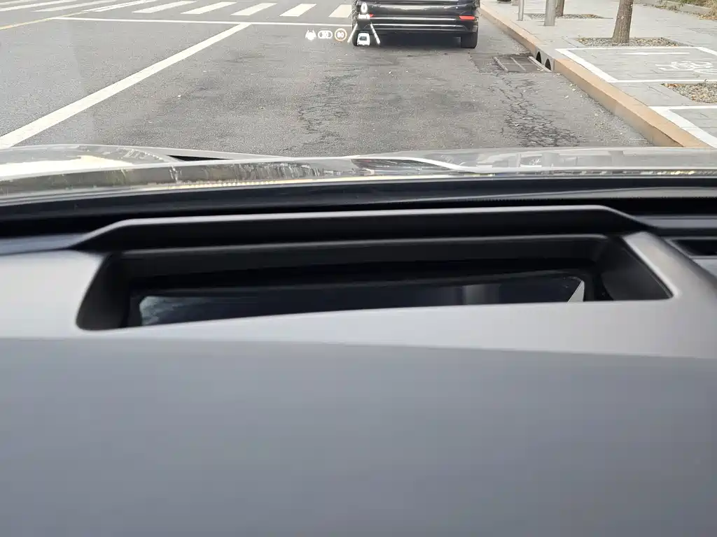 LOTUS SPORTS CAR ELETRE