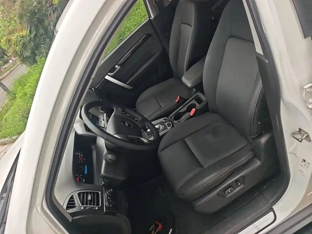 Chevrolet Captiva — миниатюра 15