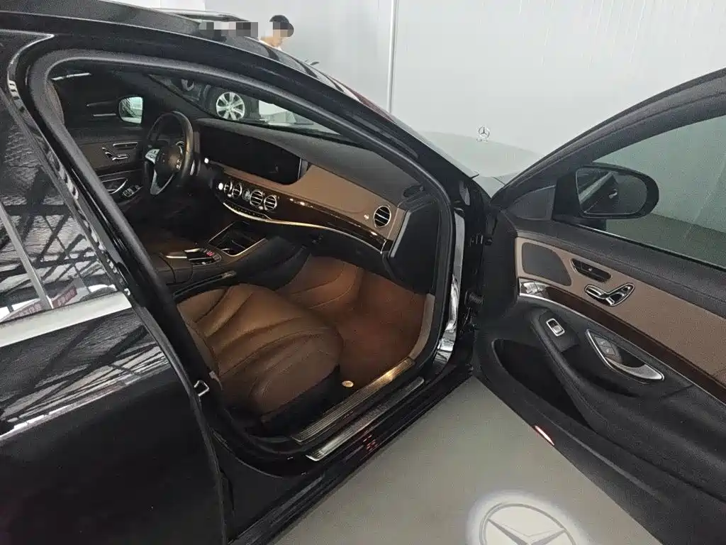 Mercedes-Benz S-Class — миниатюра 19