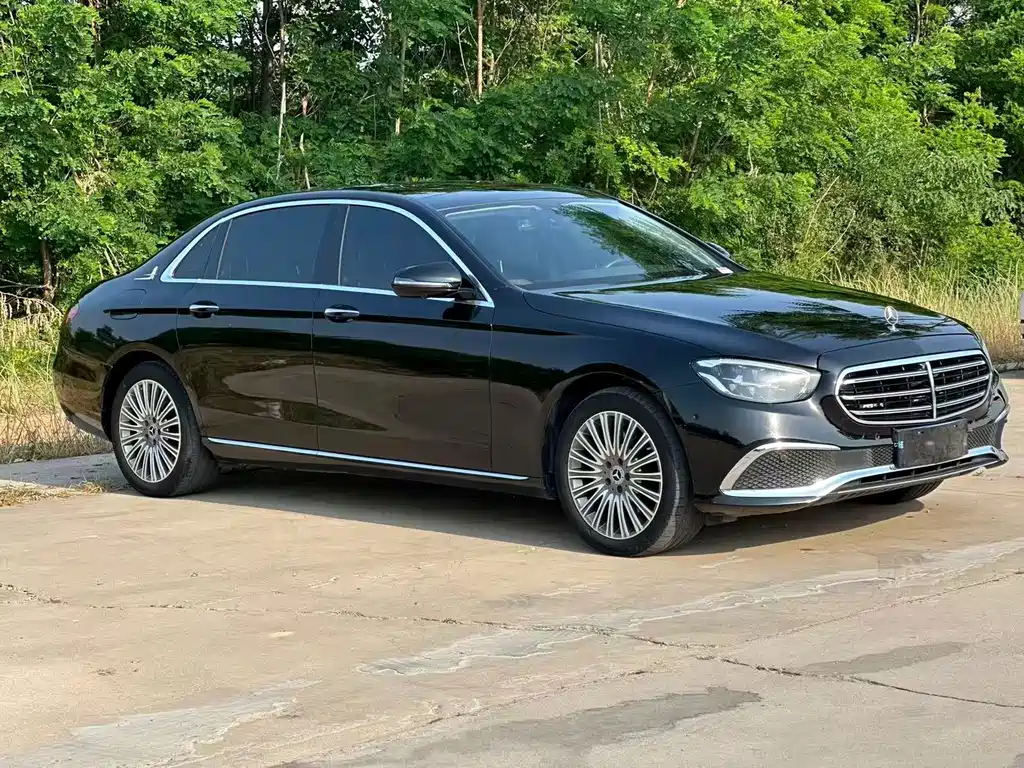 Mercedes-Benz E-Class E 2023 E 300 L Fashion