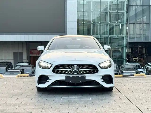 MERCEDES BENZ E CLASS