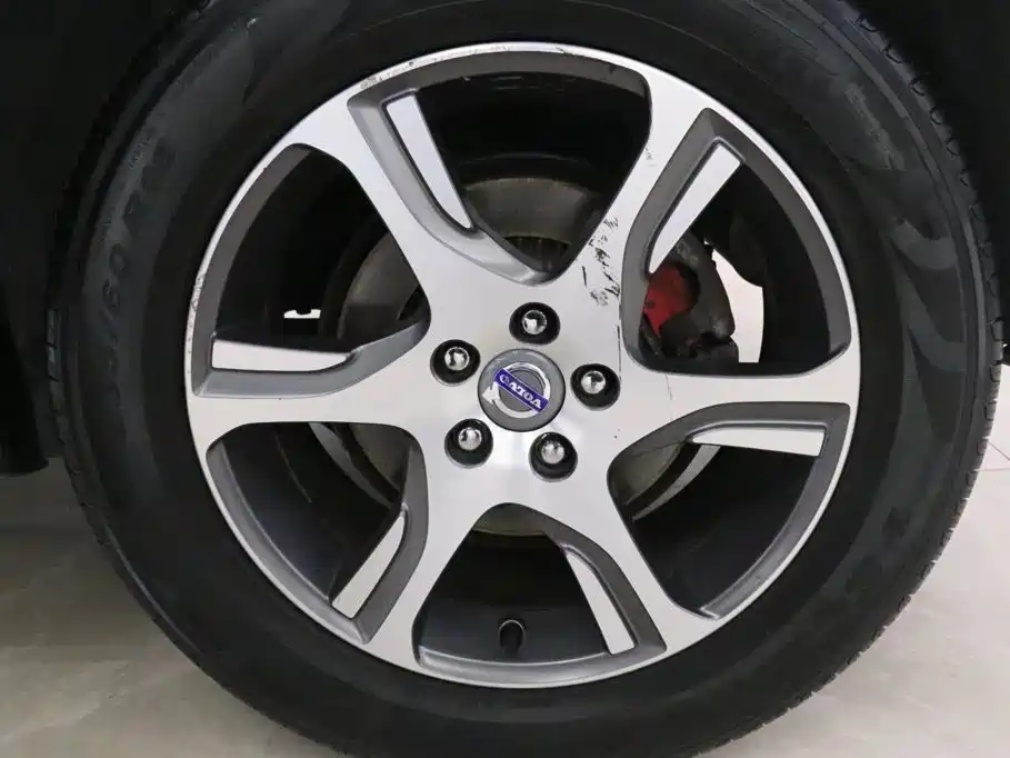 Volvo XC60 (Import) — миниатюра 18