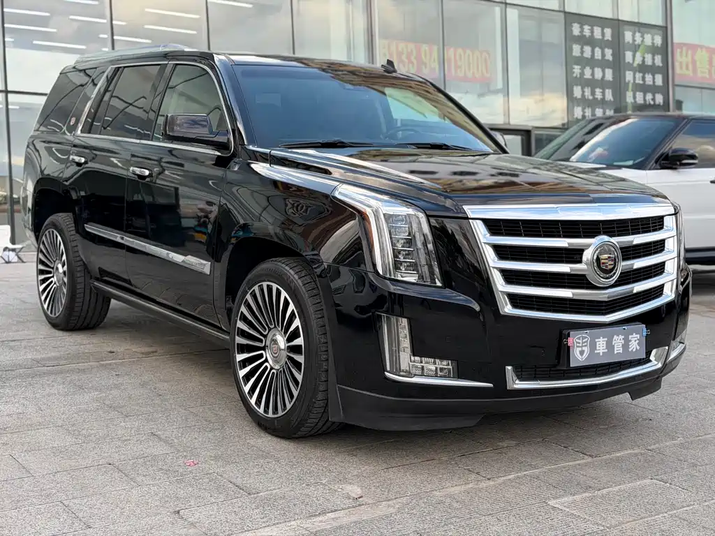 Cadillac Escalade — миниатюра 3