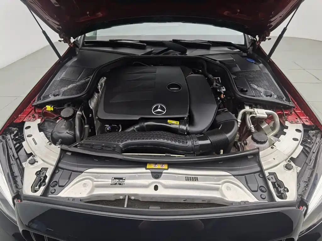 Mercedes-Benz C-Class — миниатюра 6
