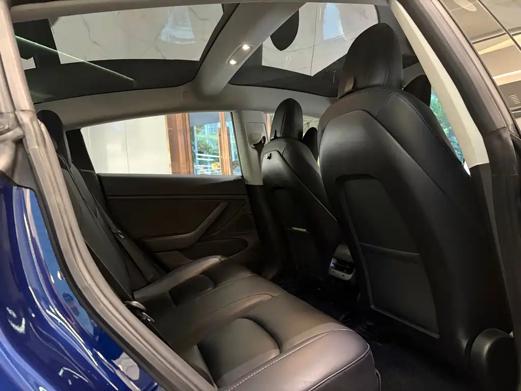 Tesla Model 3 — фотографии объявления, Фото 12