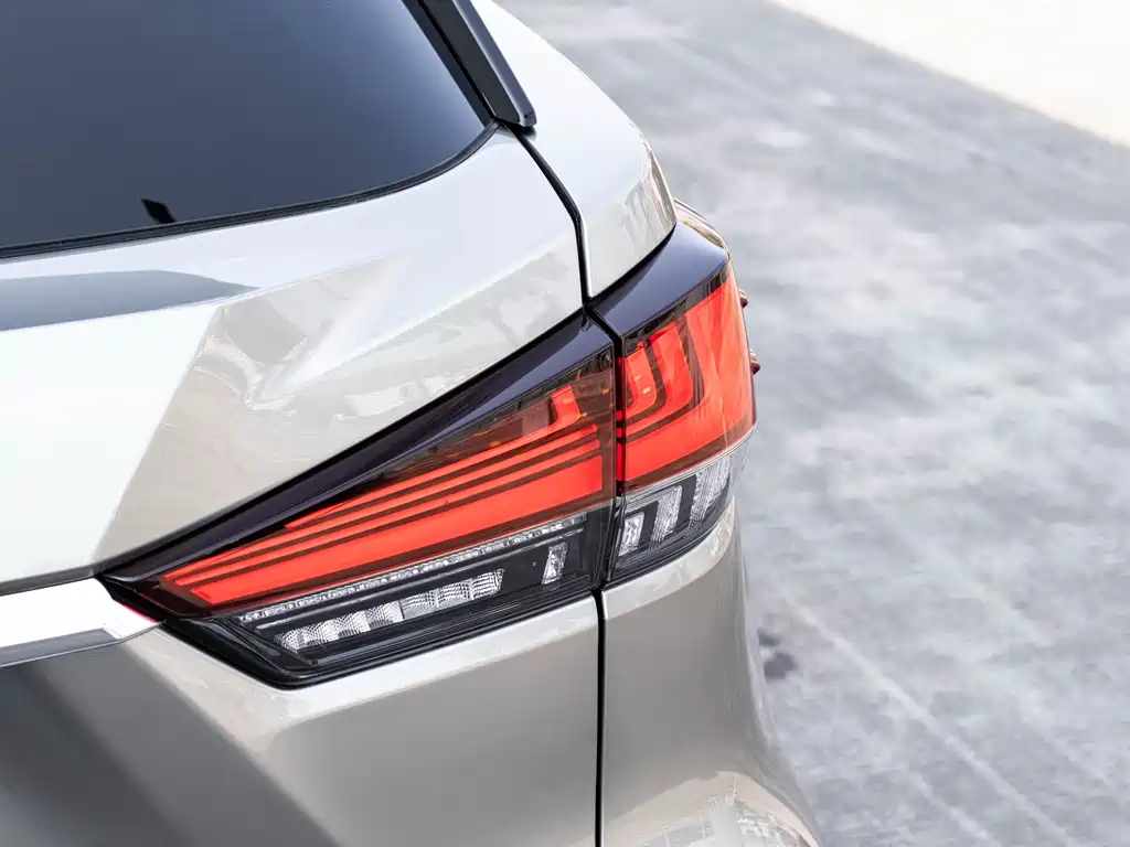 Lexus RX — миниатюра 7