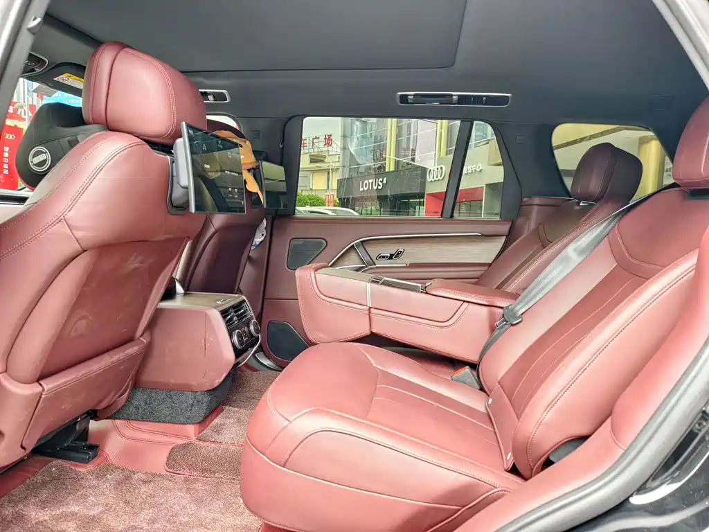 Land Rover Range Rover — миниатюра 5