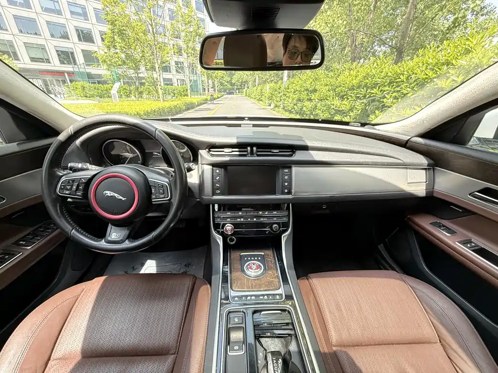 Jaguar XFL 2017 XFL 2.0T 200PS Luxury