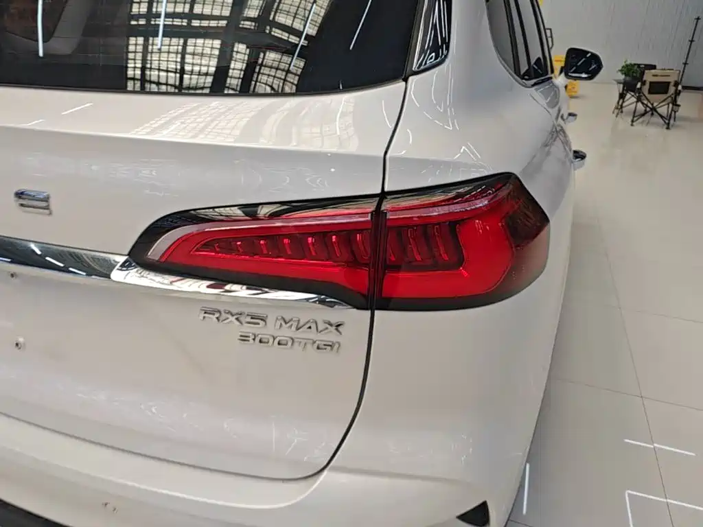 Roewe RX5 MAX — миниатюра 8