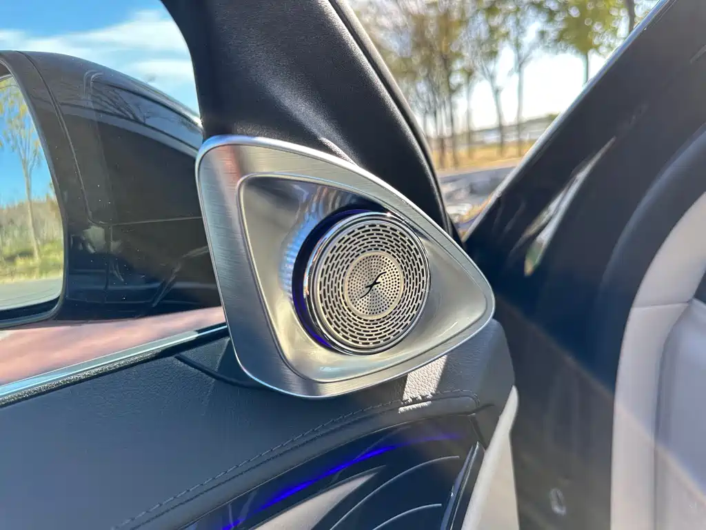 Mercedes-Benz S-Class — миниатюра 4