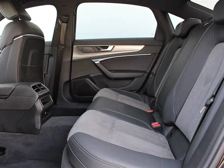 Audi A6L 2020 40 TFSI Luxury
