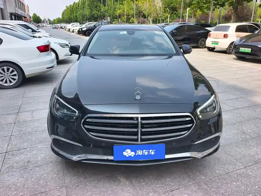 Mercedes-Benz E-Class — миниатюра 2
