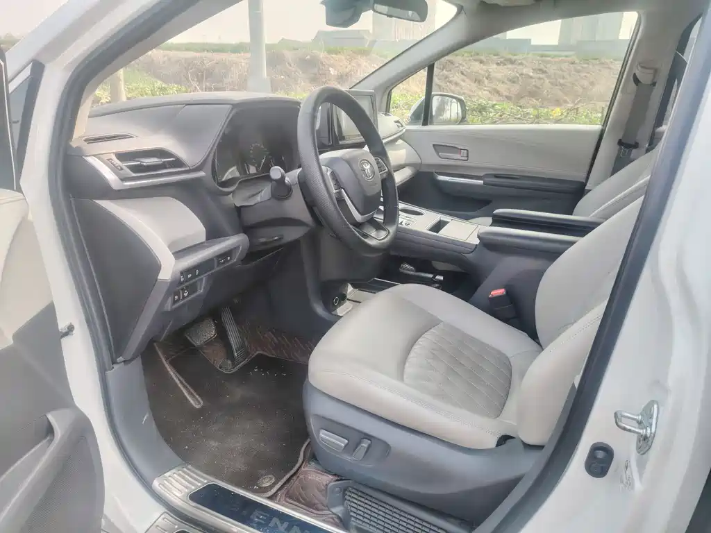 Toyota Sienna 2021 2.5L Comfort