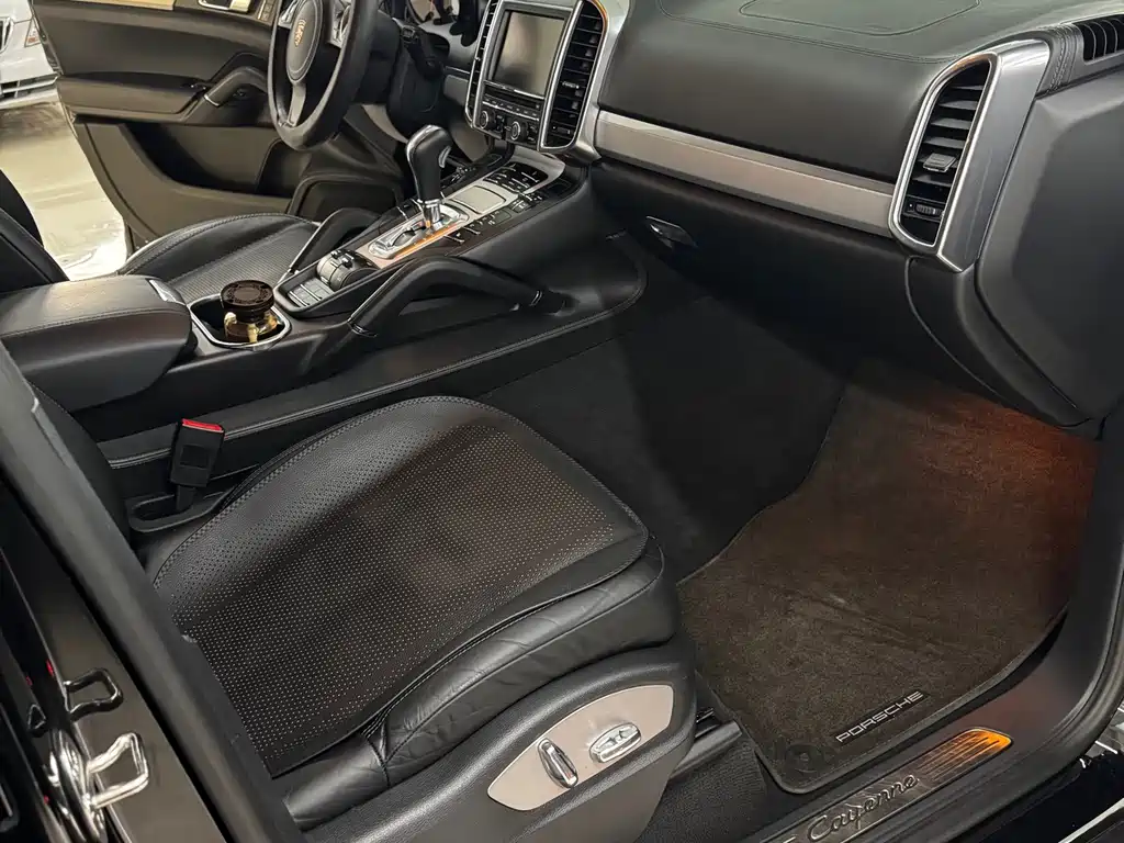 Porsche Cayenne 2011 Cayenne 3.0T