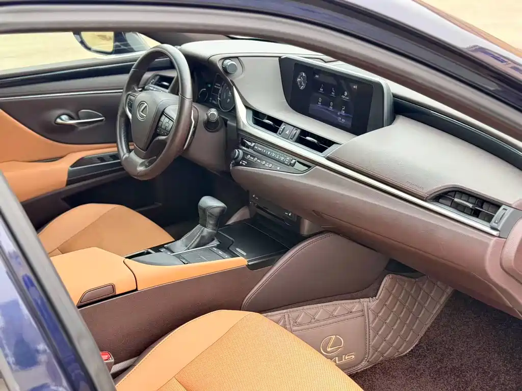 Lexus ES — миниатюра 17