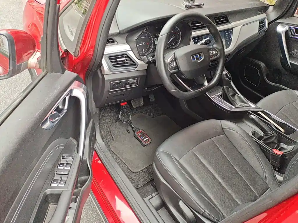 Geely Vision X3 — миниатюра 16