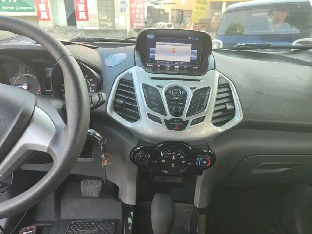 Ford Ecosport — миниатюра 10