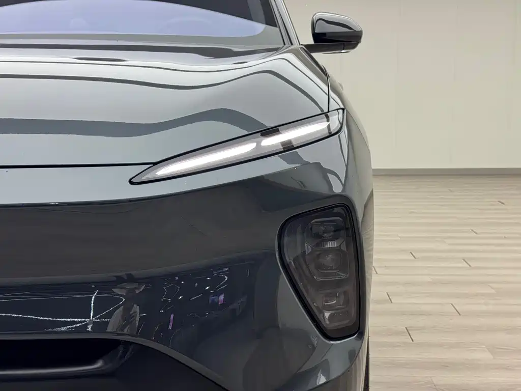 NIO ES8 2024 100kWh