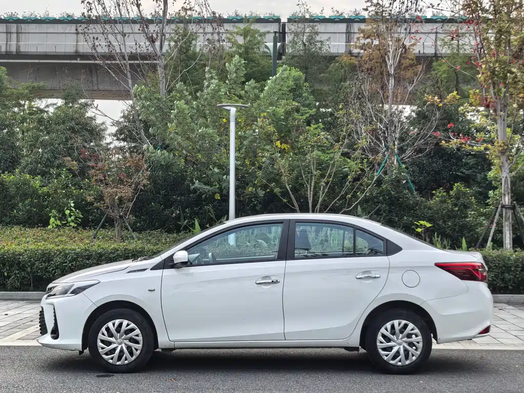 TOYOTA VIOS